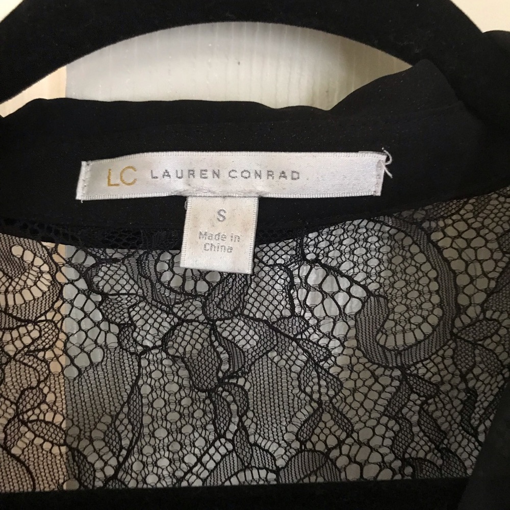 Blouse - Picture 2 of 3